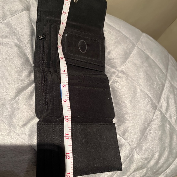 Liz Claiborne Black Wallet - Picture 9 of 9